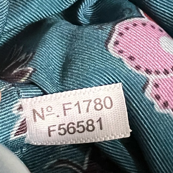 Coach Blue Round Wristlet F56581 F1780 - Picture 3 of 11